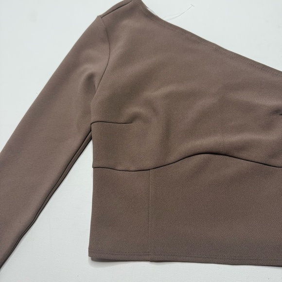 Abercrombie & Fitch One Shoulder Crop Asymmetrical Top - Picture 2 of 4